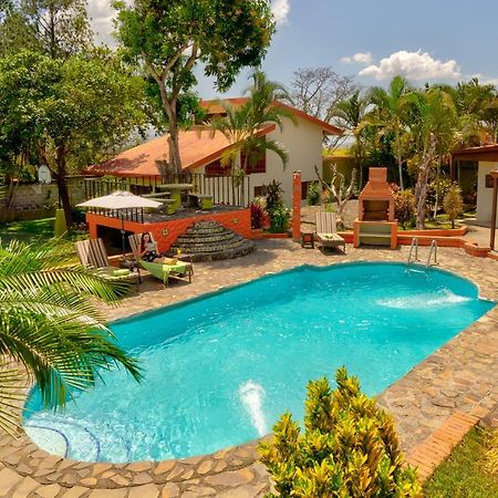Dushi Vida Country Inn Alajuela Esterno foto