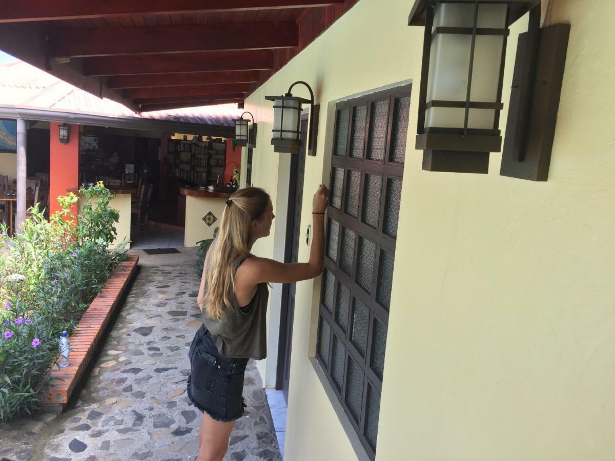Dushi Vida Country Inn Alajuela Esterno foto